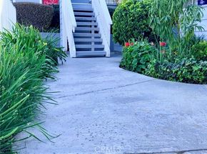 20930 Parthenia Street 216, Canoga Park (los Angeles) CA 91304