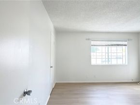 20930 Parthenia Street 216, Canoga Park (los Angeles) CA 91304