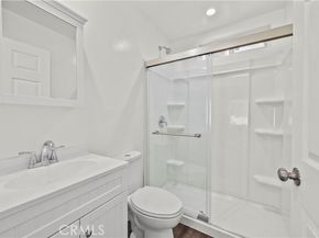 10558 Laurel Canyon Blvd, Pacoima (los Angeles) CA 91331