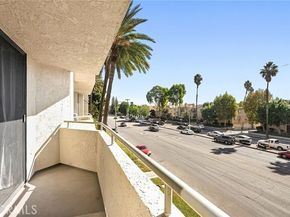 19009 Sherman Way 81, Reseda (los Angeles) CA 91335