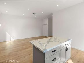 7842 Lasaine Avenue, Northridge (los Angeles) CA 91325