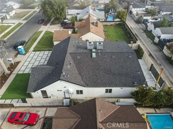 7842 Lasaine Avenue, Northridge (los Angeles) CA 91325