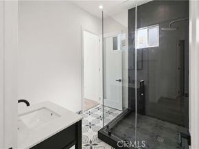 7842 Lasaine Avenue, Northridge (los Angeles) CA 91325
