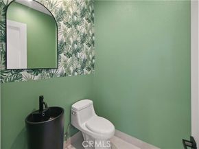 7842 Lasaine Avenue, Northridge (los Angeles) CA 91325