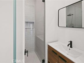7842 Lasaine Avenue, Northridge (los Angeles) CA 91325