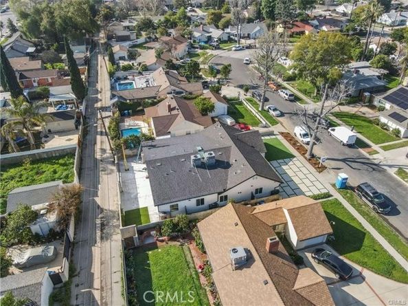 7842 Lasaine Avenue, Northridge (los Angeles) CA 91325
