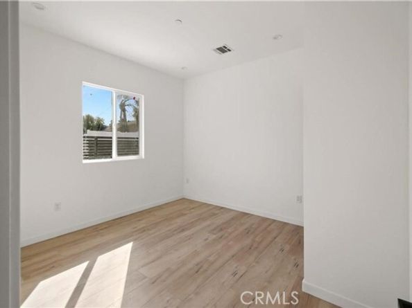 7842 Lasaine Avenue, Northridge (los Angeles) CA 91325