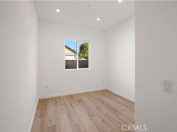 7842 Lasaine Avenue, Northridge (los Angeles) CA 91325