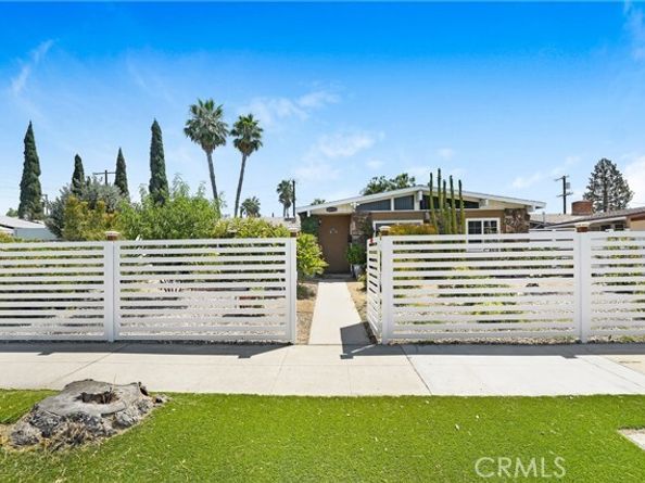 8850 Winnetka Avenue, Northridge (los Angeles) CA 91324