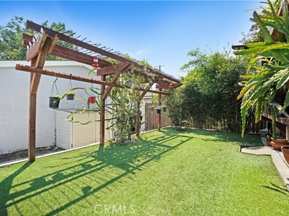 8850 Winnetka Avenue, Northridge (los Angeles) CA 91324
