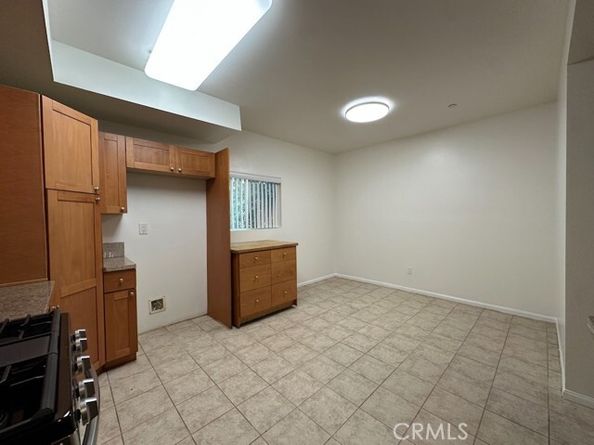 7551 Jordan Avenue 109, Canoga Park (los Angeles) CA 91303