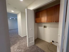 7551 Jordan Avenue 109, Canoga Park (los Angeles) CA 91303