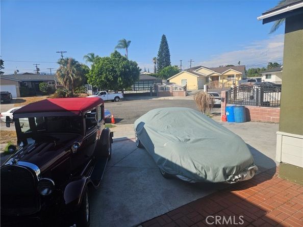 13448 Stagg Street, Panorama City (los Angeles) CA 91402