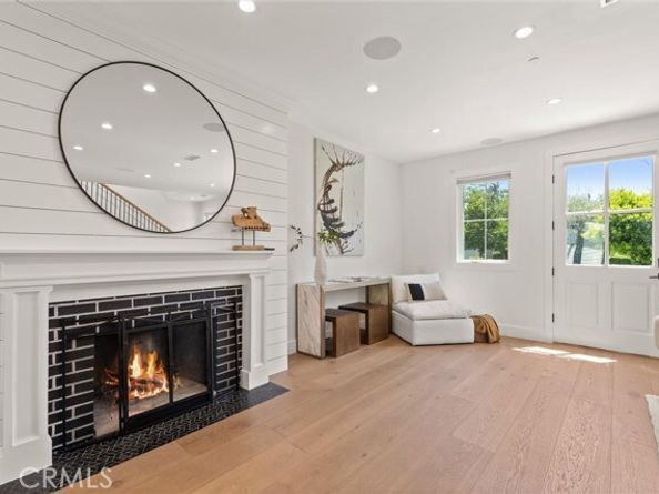5651 Ranchito Avenue, Los Angeles CA 91401
