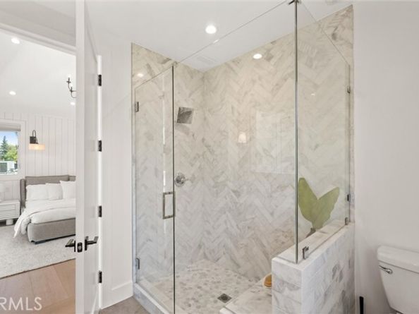 5651 Ranchito Avenue, Los Angeles CA 91401