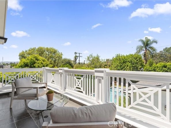 5651 Ranchito Avenue, Los Angeles CA 91401
