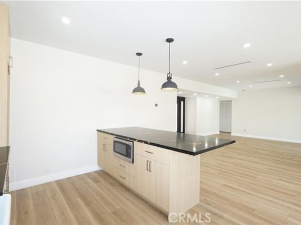 10345 Blucher Avenue, Granada Hills (los Angeles) CA 91344