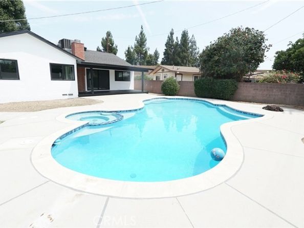 10345 Blucher Avenue, Granada Hills (los Angeles) CA 91344