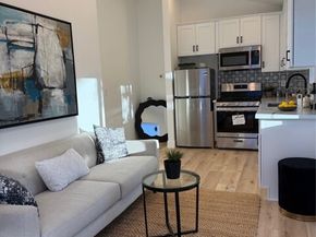 20406 Londelius Street, Winnetka (los Angeles) CA 91306