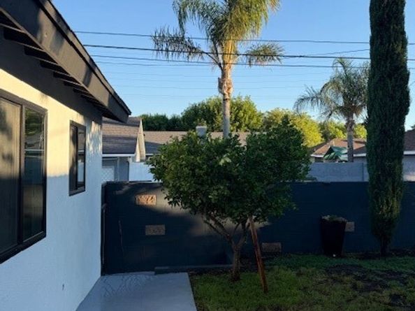 20406 Londelius Street, Winnetka (los Angeles) CA 91306