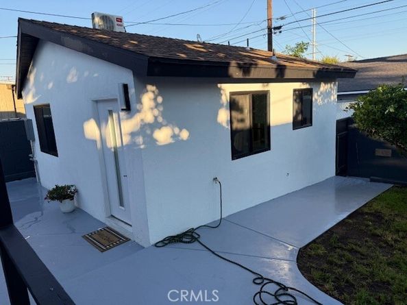 20406 Londelius Street, Winnetka (los Angeles) CA 91306