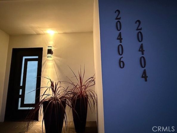 20406 Londelius Street, Winnetka (los Angeles) CA 91306