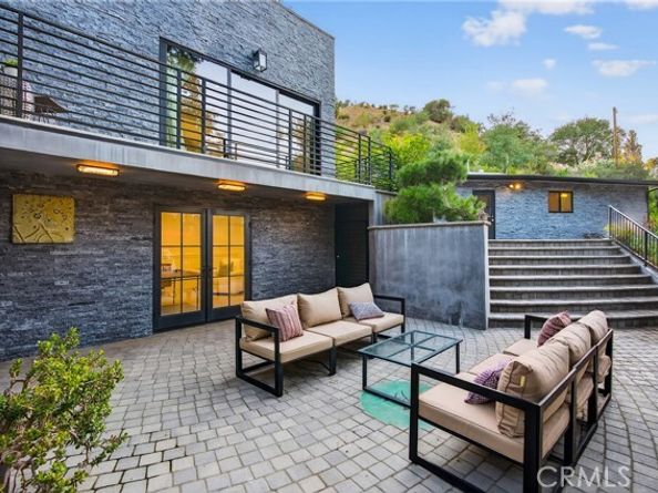 7576 McGroarty Terrace, Los Angeles CA 91042