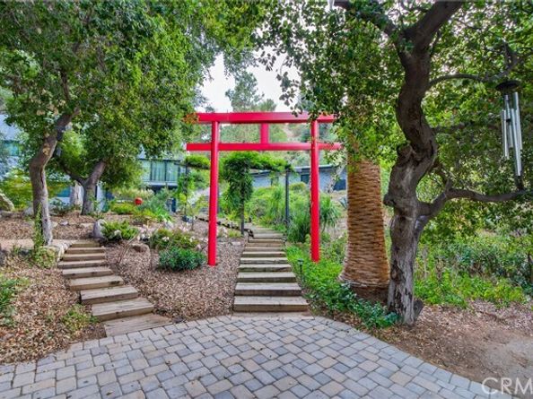 7576 McGroarty Terrace, Los Angeles CA 91042
