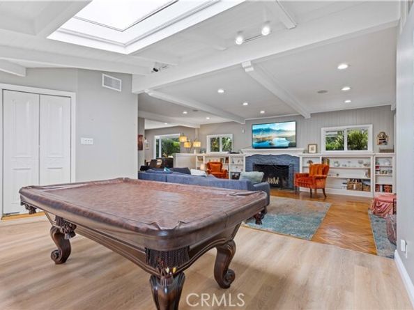 13405 Tiara Street, Los Angeles CA 91401