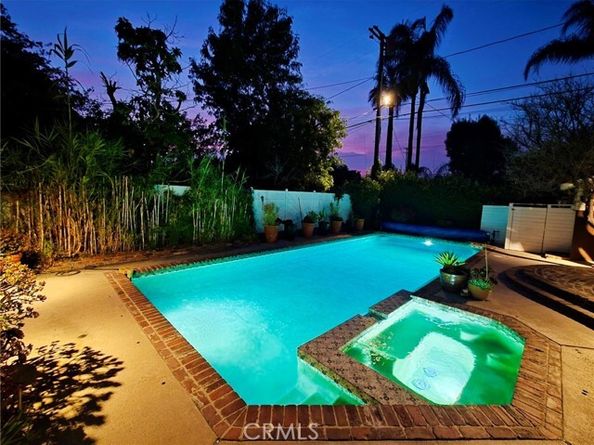13405 Tiara Street, Los Angeles CA 91401