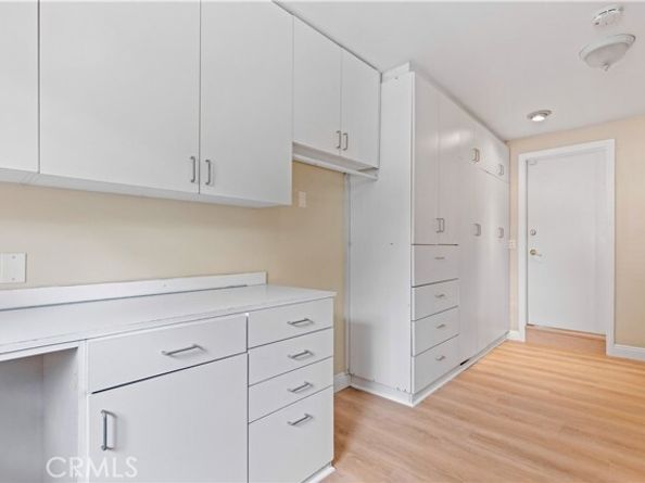 13405 Tiara Street, Los Angeles CA 91401