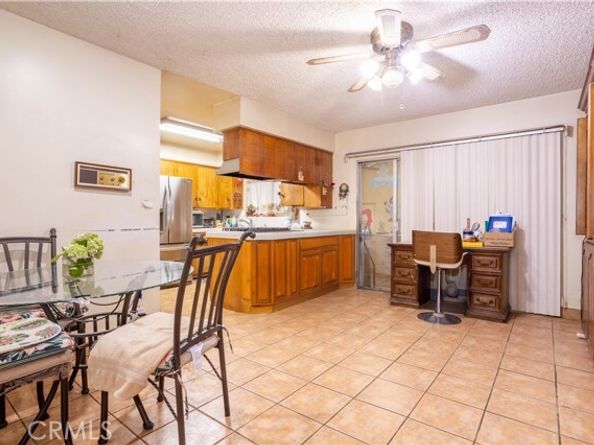 16632 Nordhoff Street, North Hills (los Angeles) CA 91343