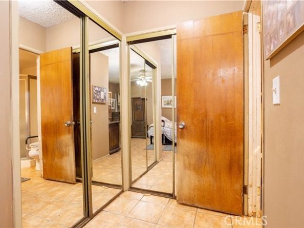 16632 Nordhoff Street, North Hills (los Angeles) CA 91343