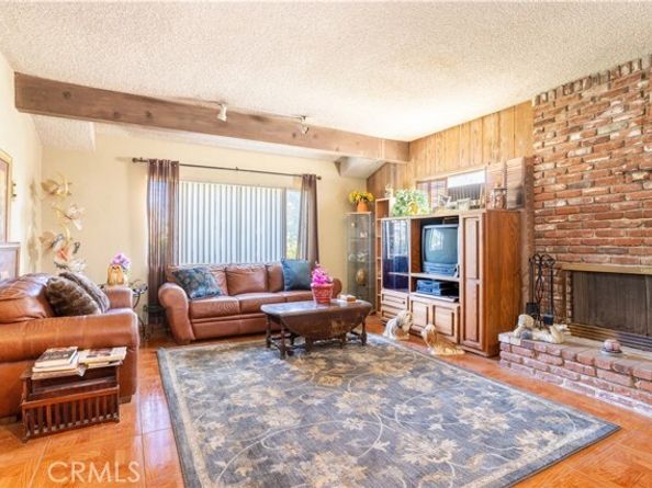 16632 Nordhoff Street, North Hills (los Angeles) CA 91343