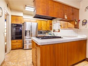 16632 Nordhoff Street, North Hills (los Angeles) CA 91343