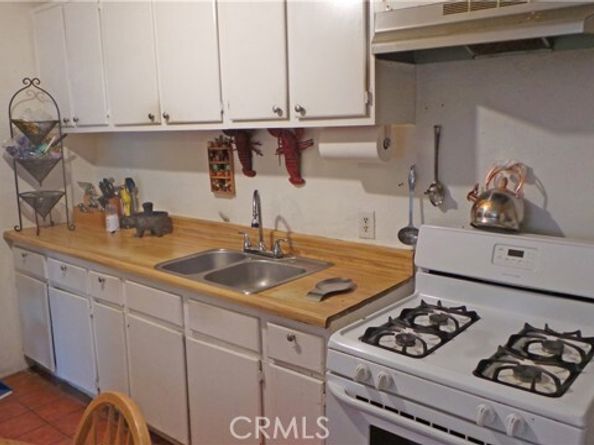 13912 Daventry Street, Pacoima (los Angeles) CA 91331