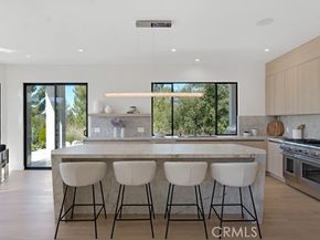 4015 Clarinda Drive, Tarzana (los Angeles) CA 91356