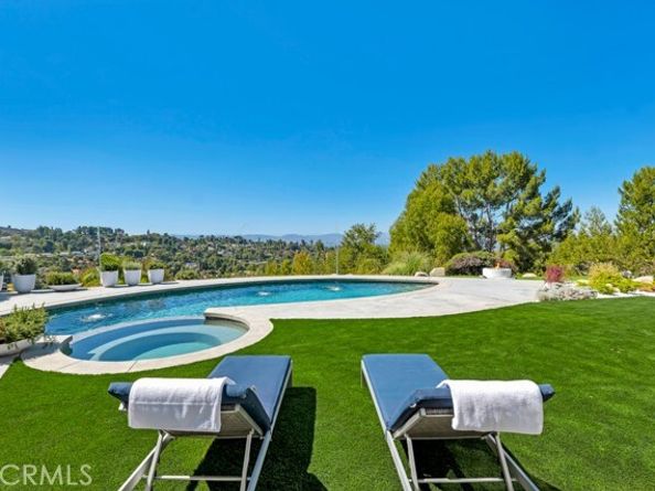 4015 Clarinda Drive, Tarzana (los Angeles) CA 91356