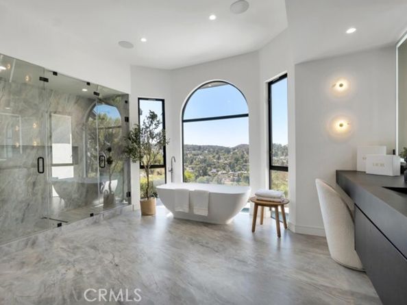 4015 Clarinda Drive, Tarzana (los Angeles) CA 91356