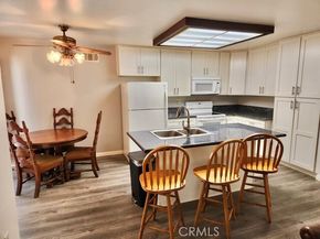 10407 Larwin Avenue, Chatsworth (los Angeles) CA 91311