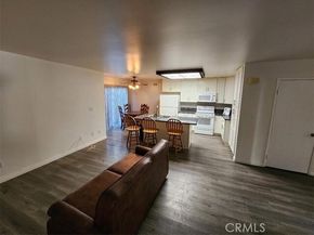 10407 Larwin Avenue, Chatsworth (los Angeles) CA 91311