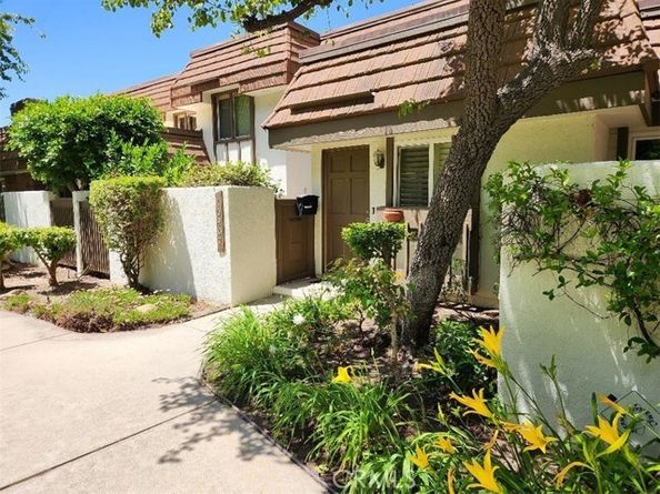 10407 Larwin Avenue, Chatsworth (los Angeles) CA 91311