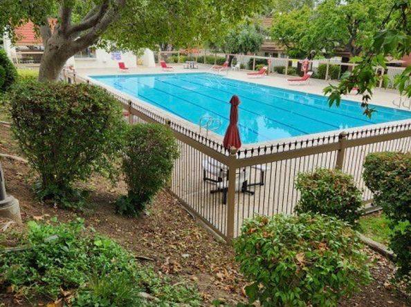 10407 Larwin Avenue, Chatsworth (los Angeles) CA 91311