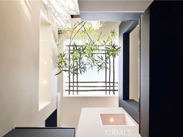 6907 Treasure Trail, Hollywood (los Angeles) CA 90068