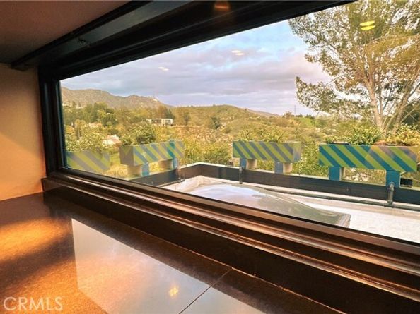 6907 Treasure Trail, Hollywood (los Angeles) CA 90068