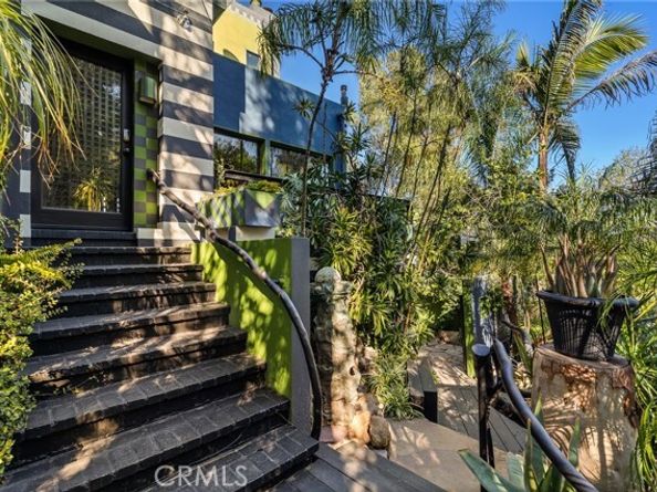 6907 Treasure Trail, Hollywood (los Angeles) CA 90068