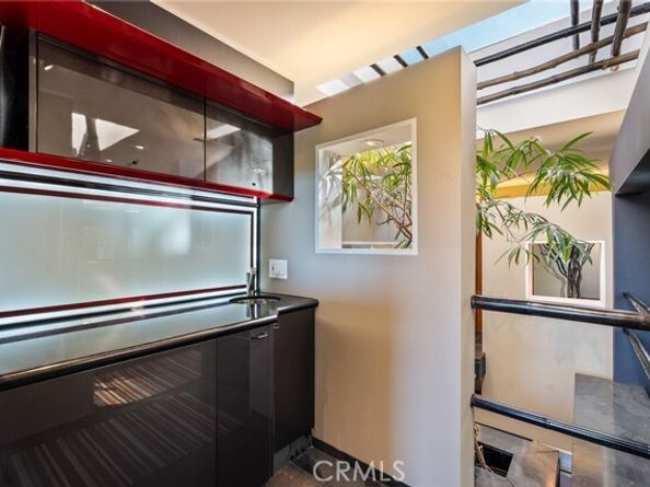 6907 Treasure Trail, Hollywood (los Angeles) CA 90068