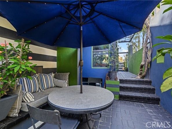 6907 Treasure Trail, Hollywood (los Angeles) CA 90068