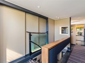 6907 Treasure Trail, Hollywood (los Angeles) CA 90068