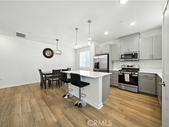 5481 Seacliff Place 100, San Diego CA 92154